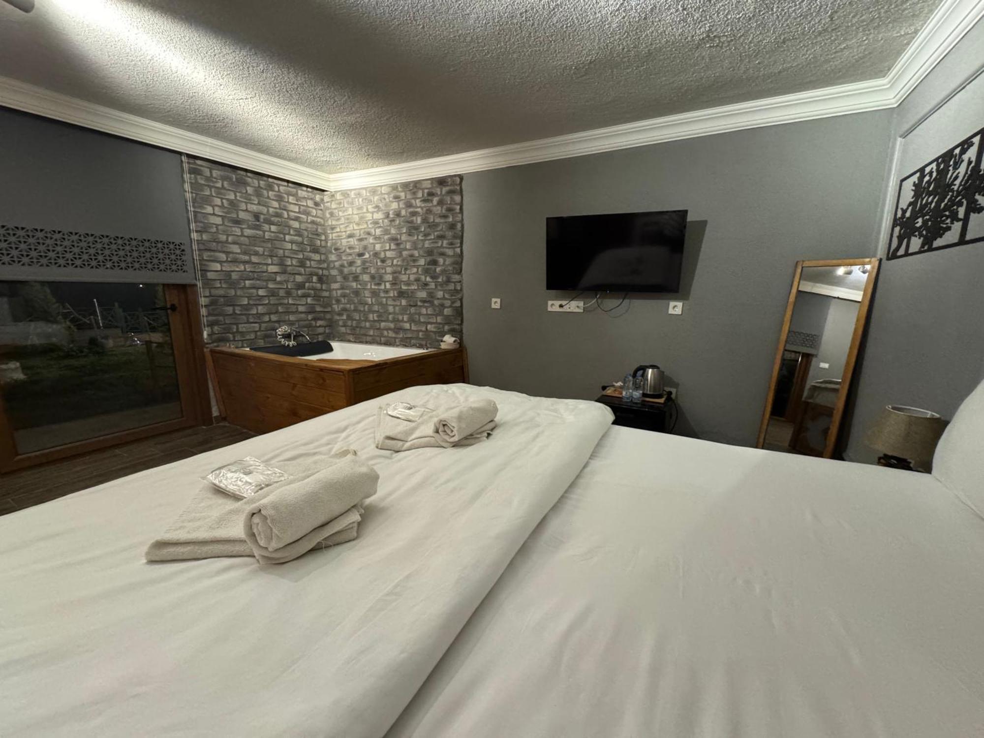 Tas Mahall Luxury Hotel Ağva 外观 照片